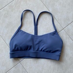 Size 4 lululemon flow y bra